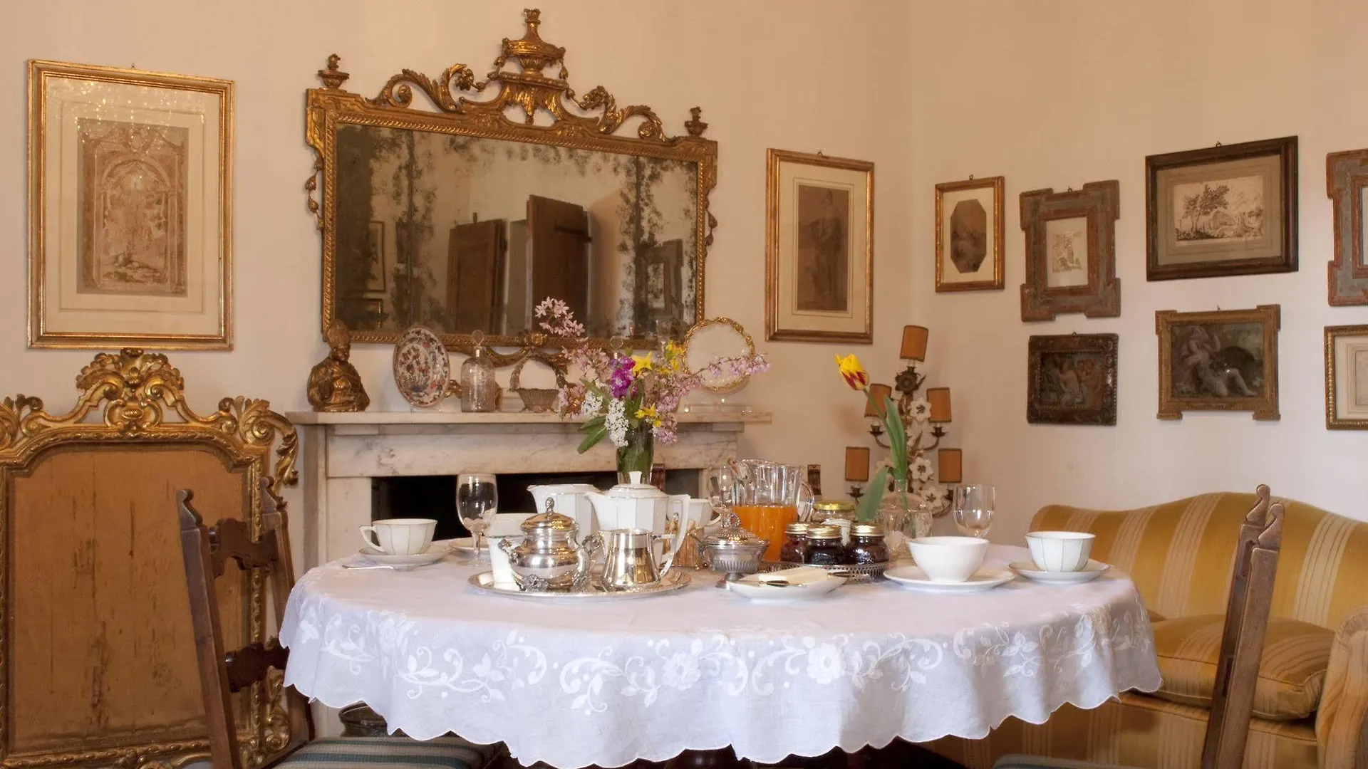 Villa Malavolta Scandicci 3*,  Italy